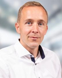 Bjarne Uhrlund Pedersen, Finansmedarbejder